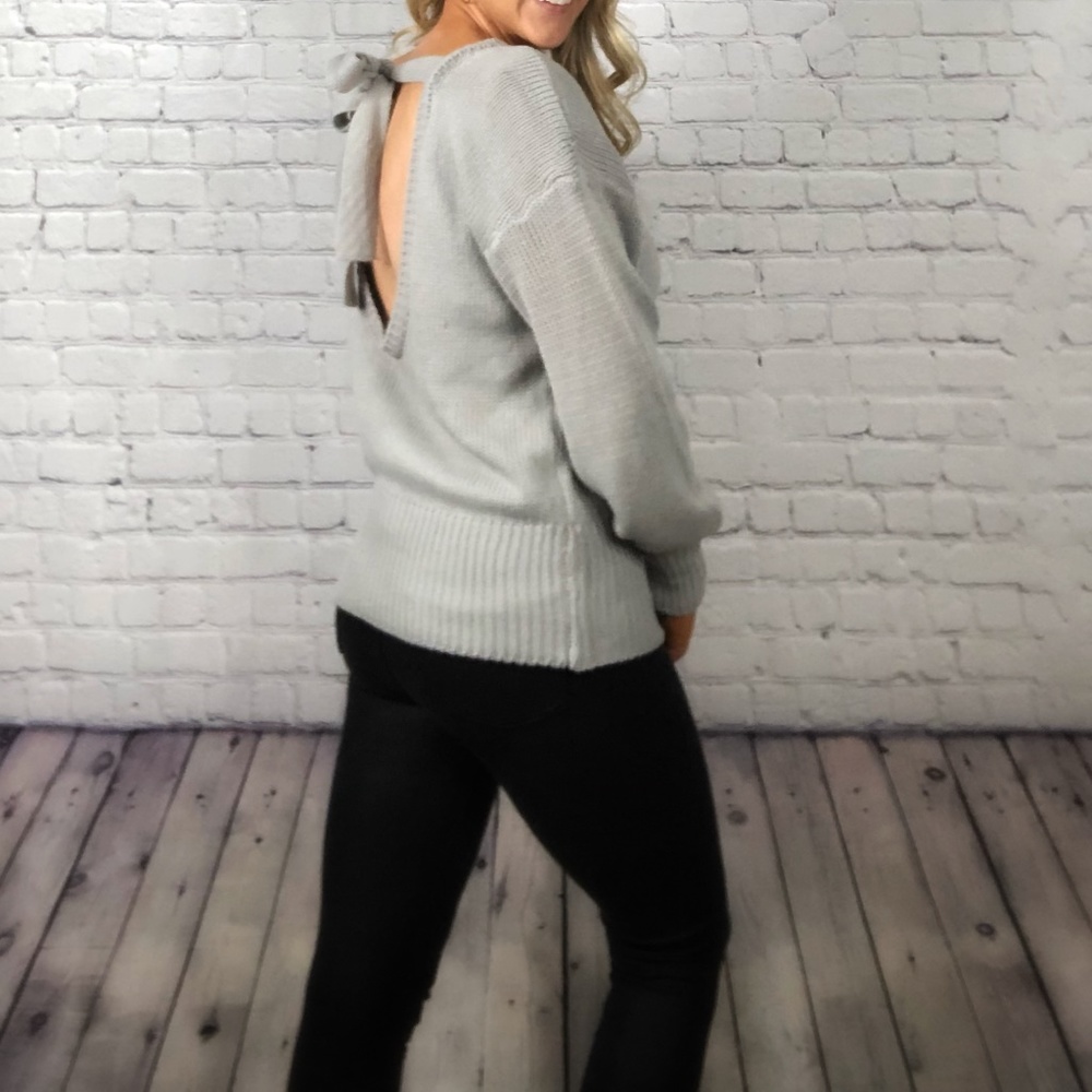 Grey Open Back Bow Detail Knit Sweater - Picture 6 of 7